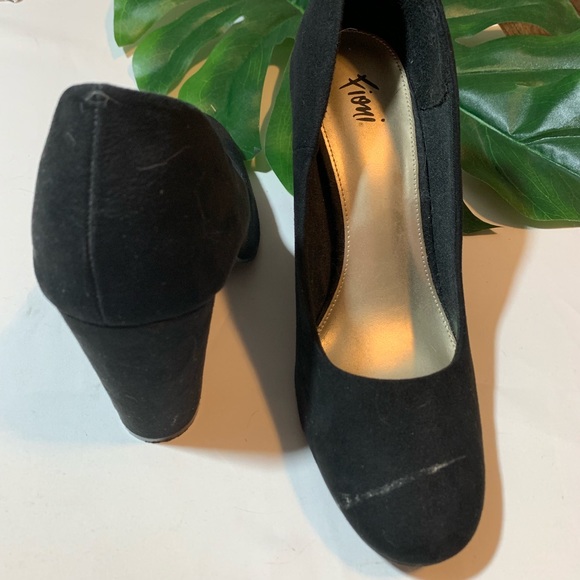 Fioni Black Suede Block Heels; 9 - Picture 2 of 6